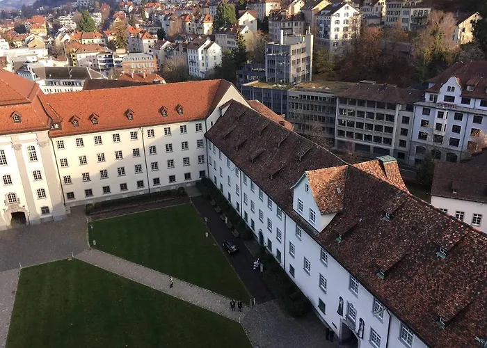 Casa Schilling - 4 Charming In The Location Apartment